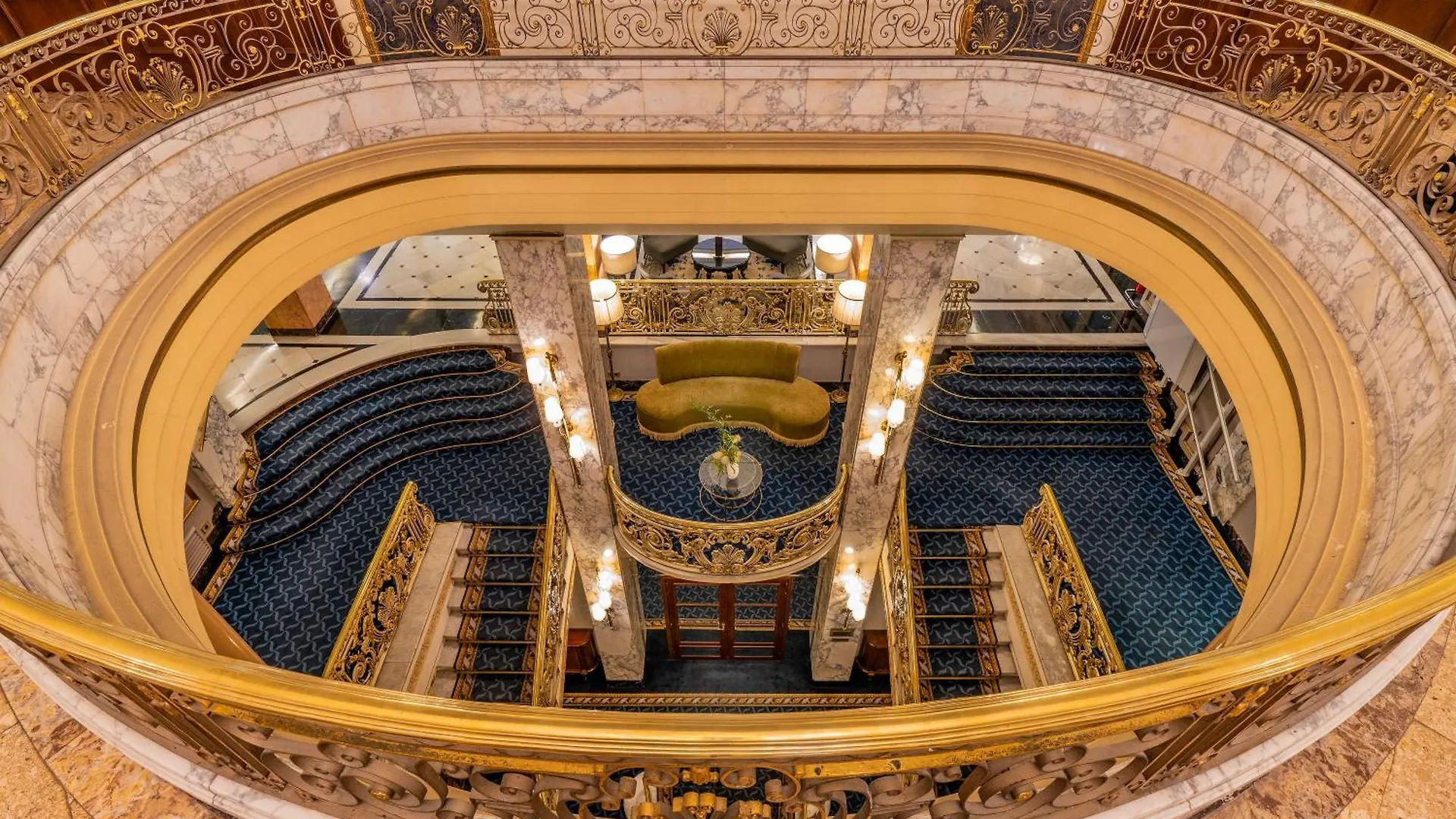 **** Hotell El Avenida Palace Barcelona Spanien