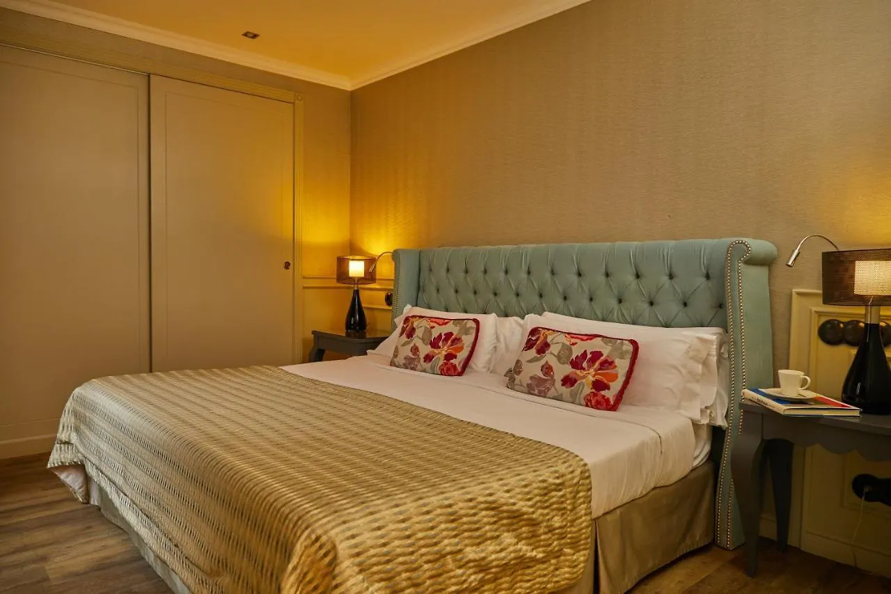 El Avenida Palace Barcelona 4*,